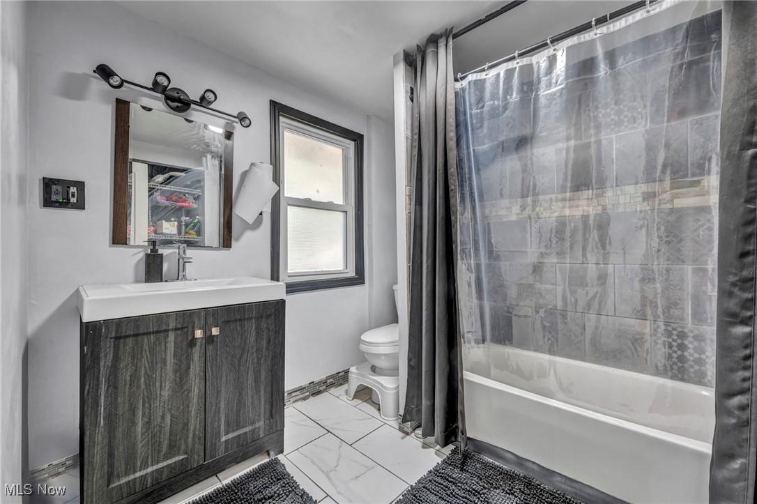 888 Greenwood Avenue Akron OH 44320