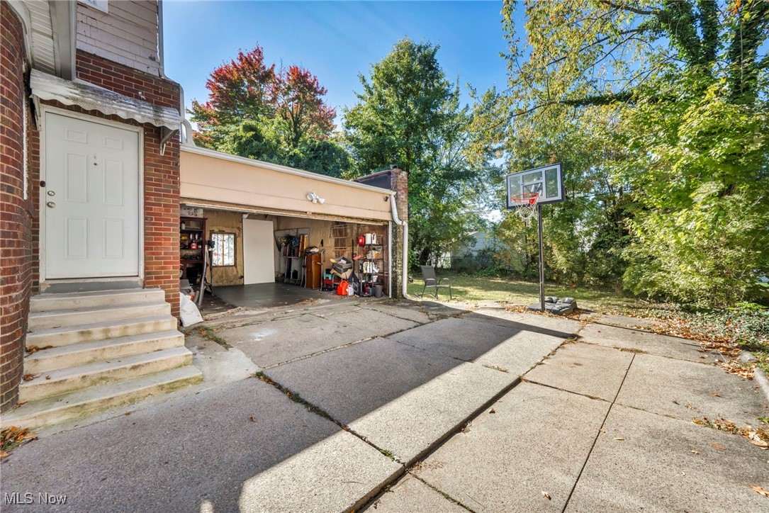 888 Greenwood Avenue Akron OH 44320