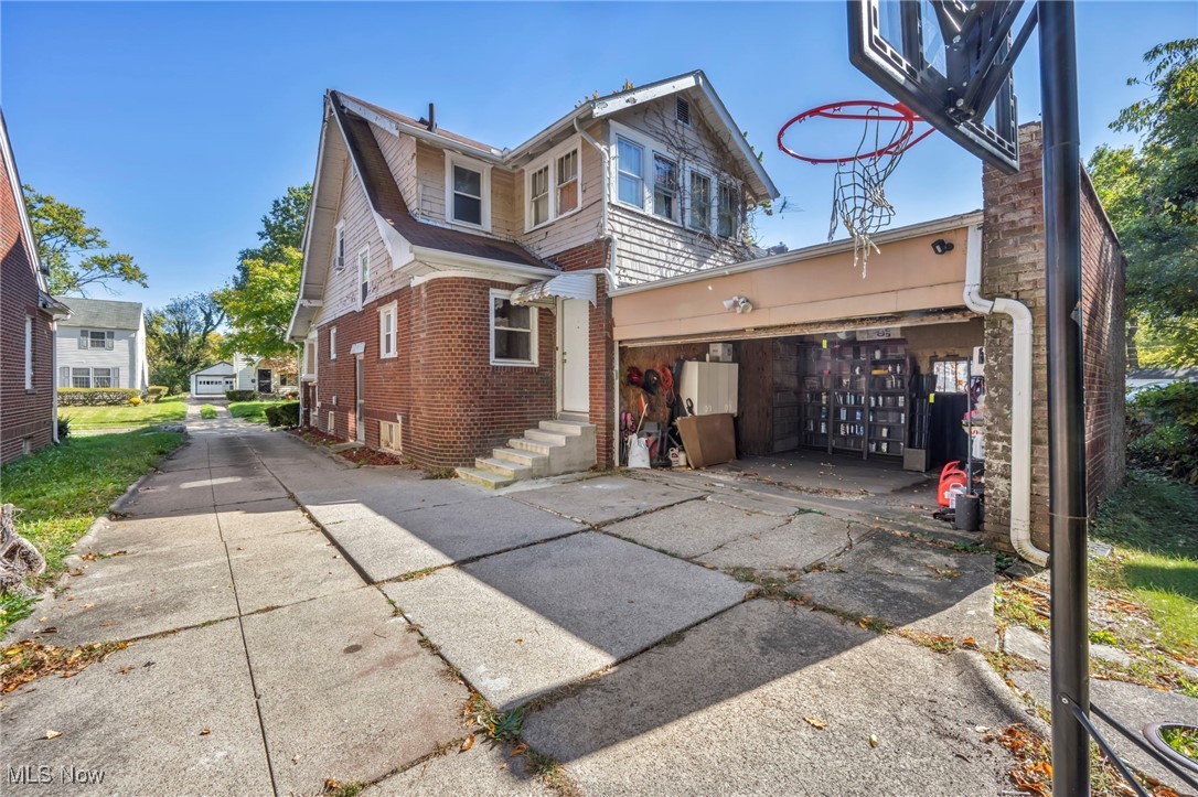 888 Greenwood Avenue Akron OH 44320