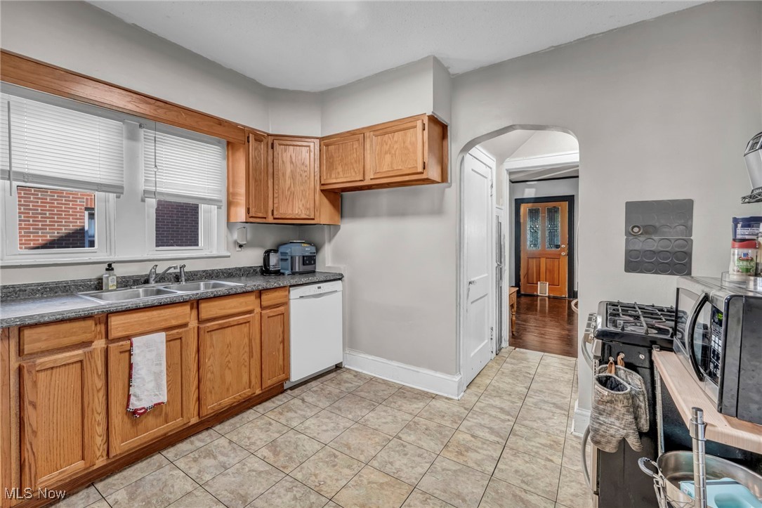 888 Greenwood Avenue Akron OH 44320