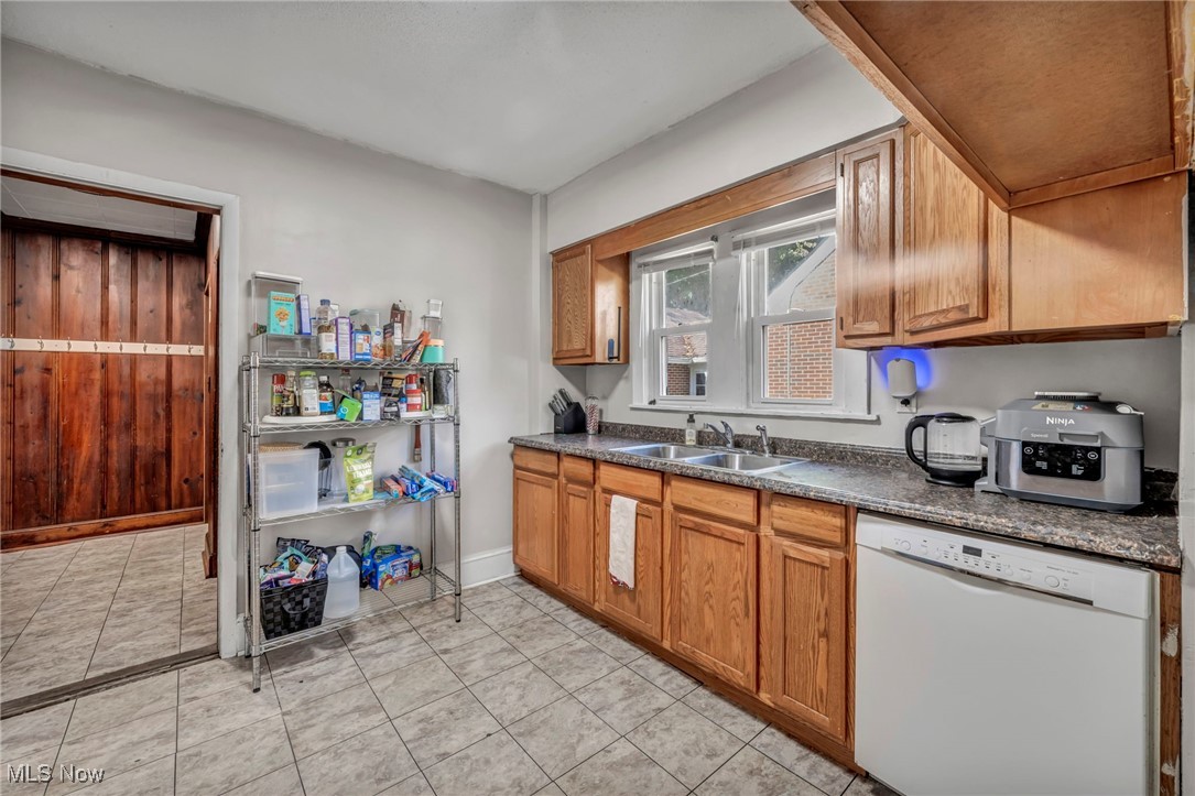 888 Greenwood Avenue Akron OH 44320