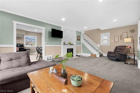 318 Pioneer Street Akron OH 44305