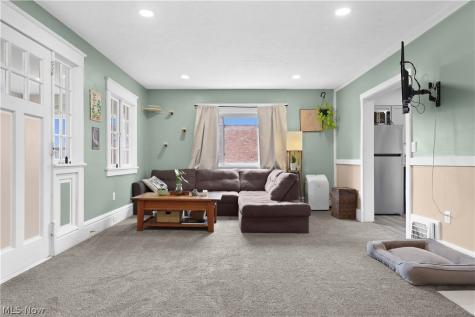 318 Pioneer Street Akron OH 44305