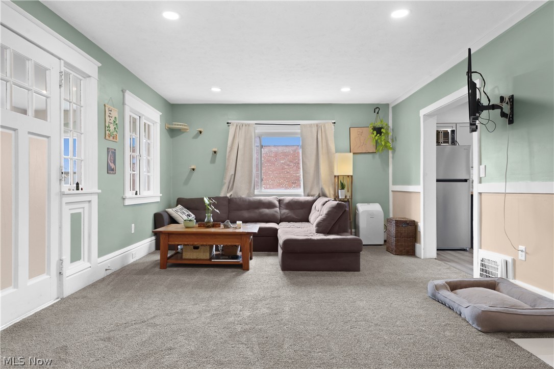 318 Pioneer Street Akron OH 44305