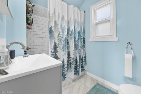 318 Pioneer Street Akron OH 44305