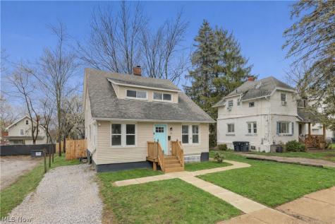 318 Pioneer Street Akron OH 44305