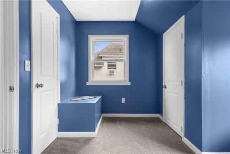 318 Pioneer Street Akron OH 44305