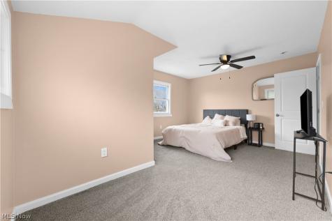 318 Pioneer Street Akron OH 44305