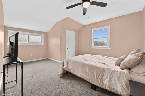 318 Pioneer Street Akron OH 44305
