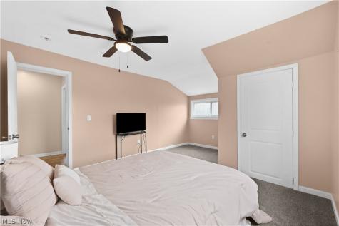 318 Pioneer Street Akron OH 44305