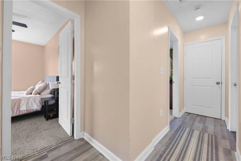 318 Pioneer Street Akron OH 44305