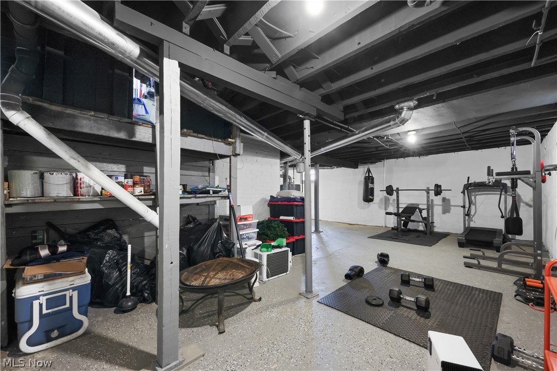 318 Pioneer Street Akron OH 44305