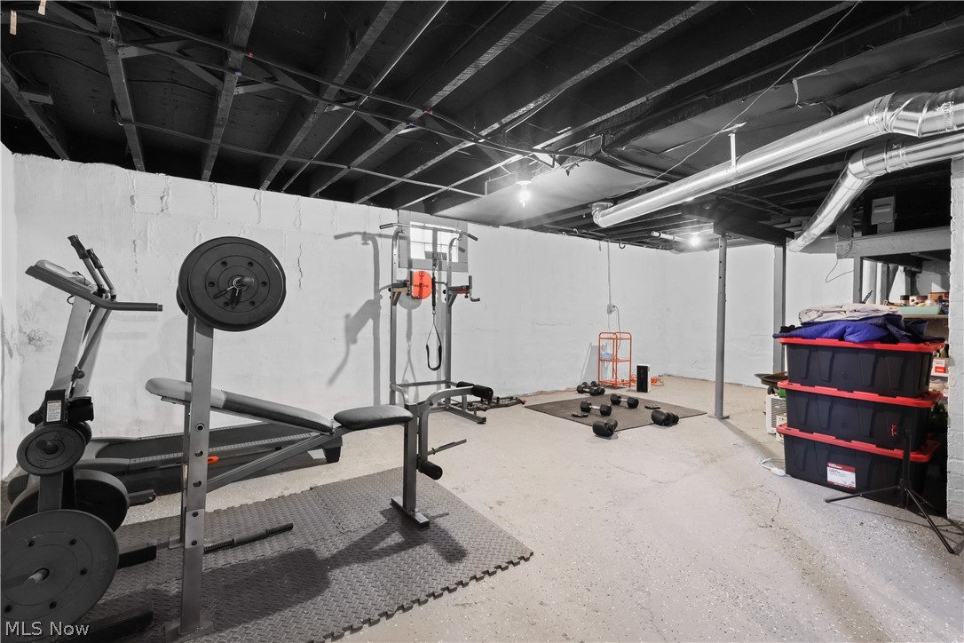 318 Pioneer Street Akron OH 44305