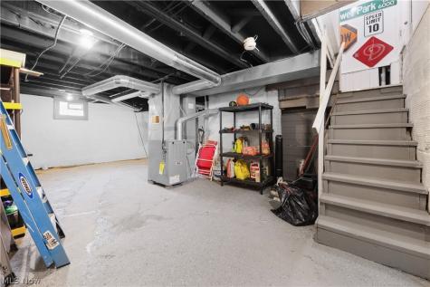 318 Pioneer Street Akron OH 44305