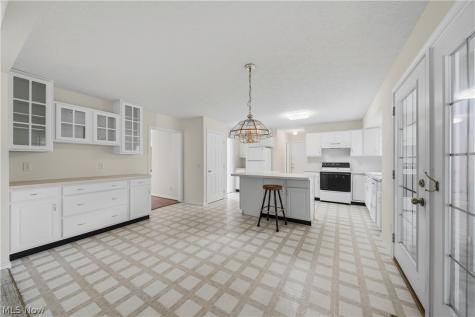 7168 Celina Street NW Massillon OH 44646