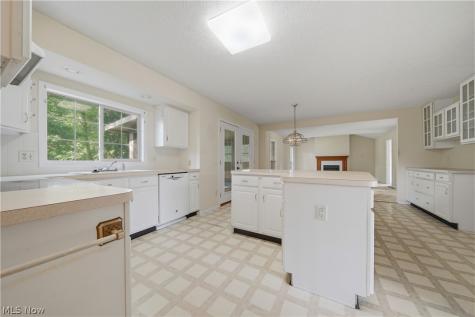 7168 Celina Street NW Massillon OH 44646