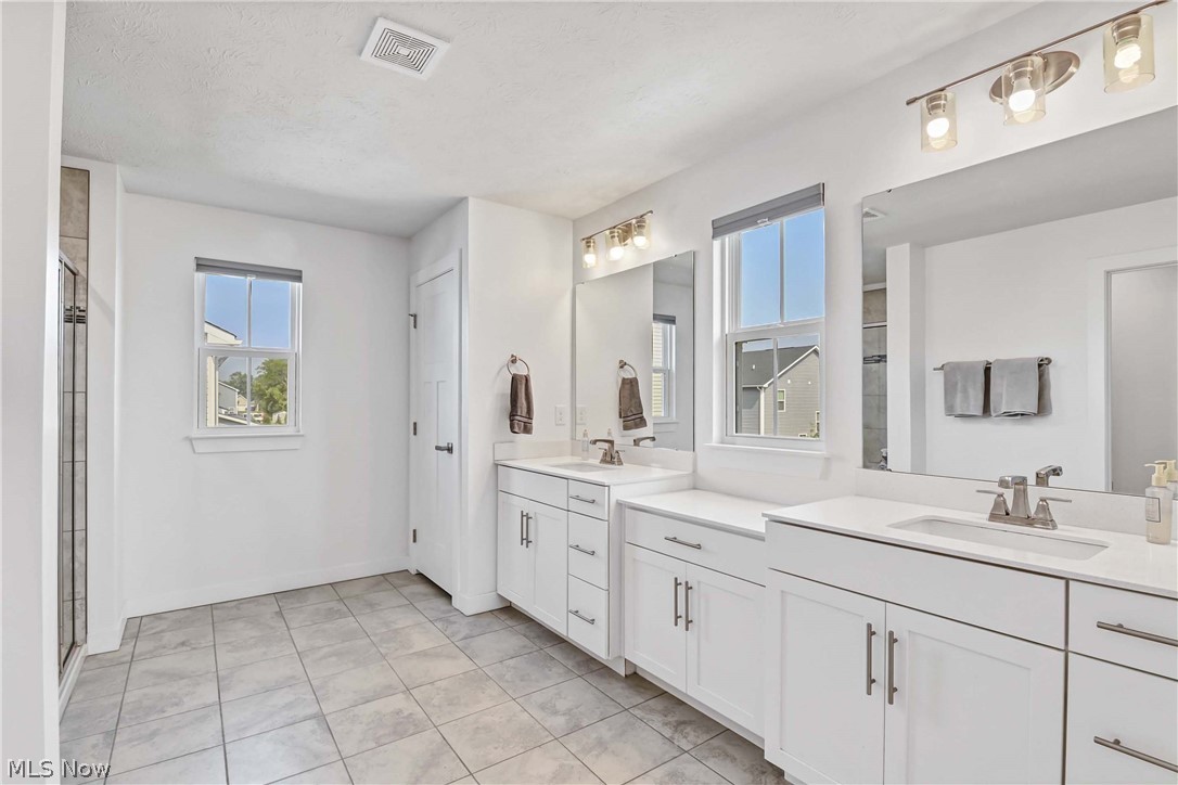 36270 Jannie Lane North Ridgeville OH 44039