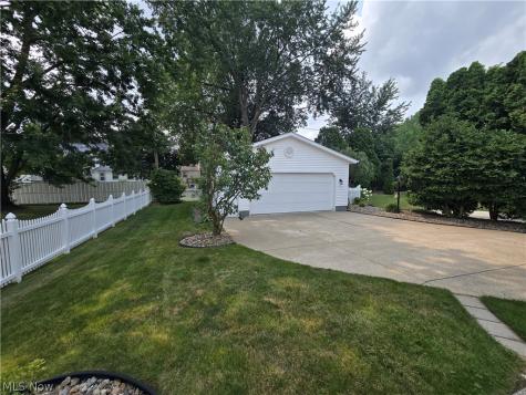 1225 Plymouth Street NW Massillon OH 44646