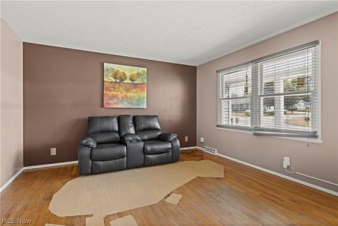 1484 Erie Avenue Akron OH 44312