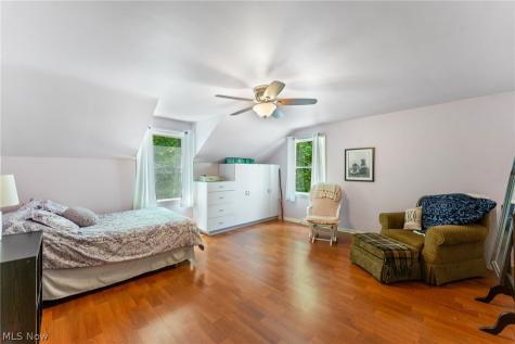 40 Redfern Drive Youngstown OH 44505