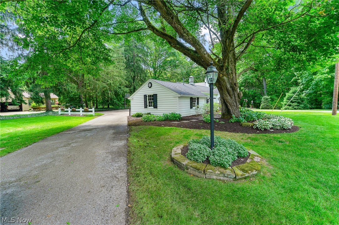 40 Redfern Drive Youngstown OH 44505