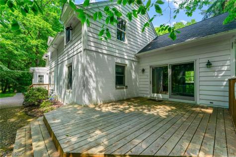 40 Redfern Drive Youngstown OH 44505