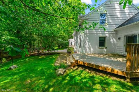 40 Redfern Drive Youngstown OH 44505