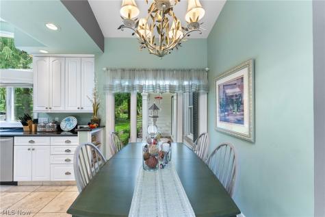40 Redfern Drive Youngstown OH 44505