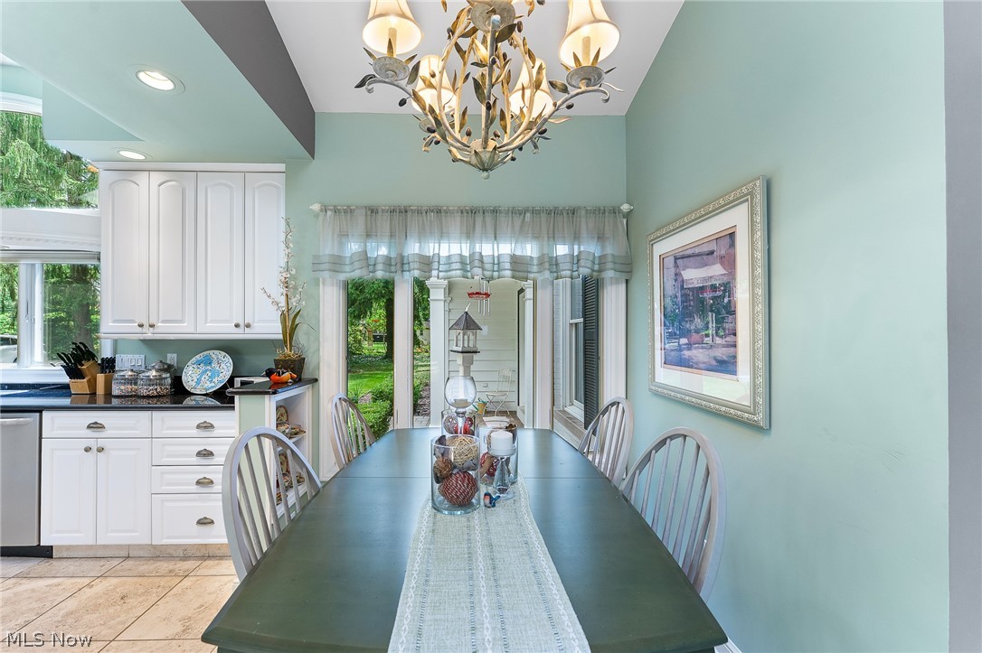 40 Redfern Drive Youngstown OH 44505