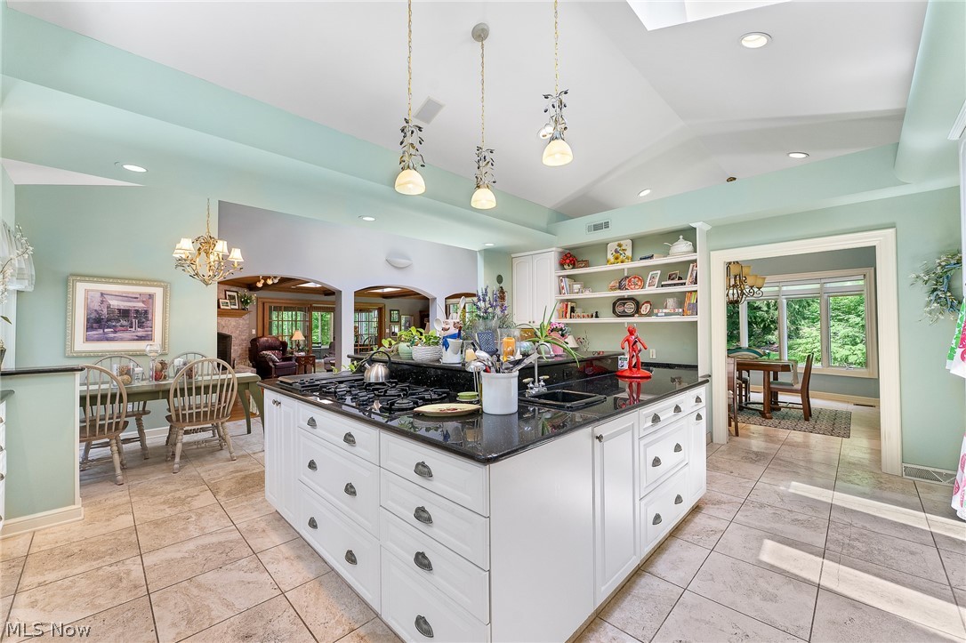 40 Redfern Drive Youngstown OH 44505