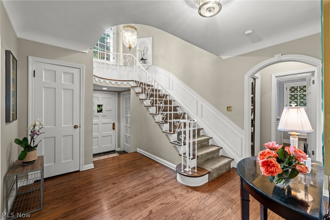 2686 Cranlyn Road Shaker Heights OH 44122