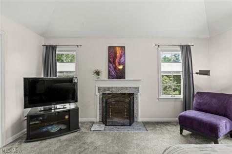 2686 Cranlyn Road Shaker Heights OH 44122