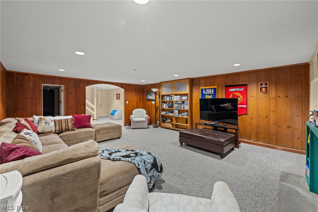 2686 Cranlyn Road Shaker Heights OH 44122