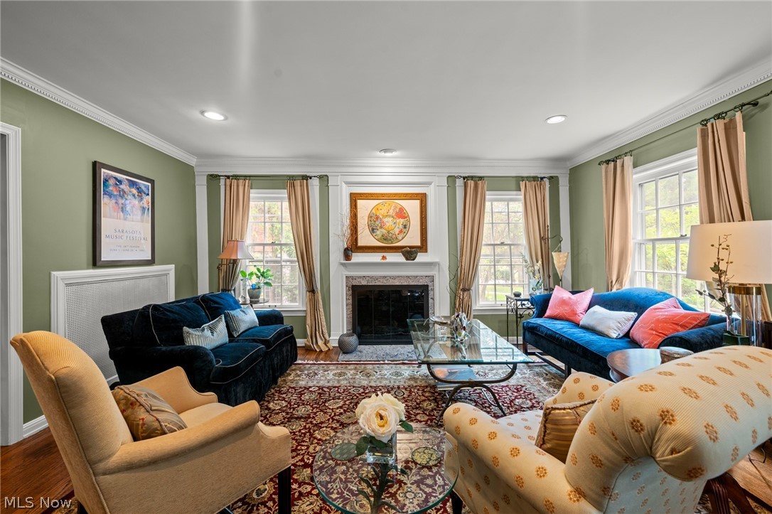 2686 Cranlyn Road Shaker Heights OH 44122