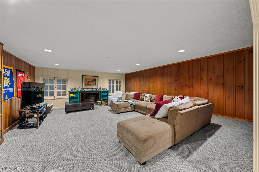 2686 Cranlyn Road Shaker Heights OH 44122