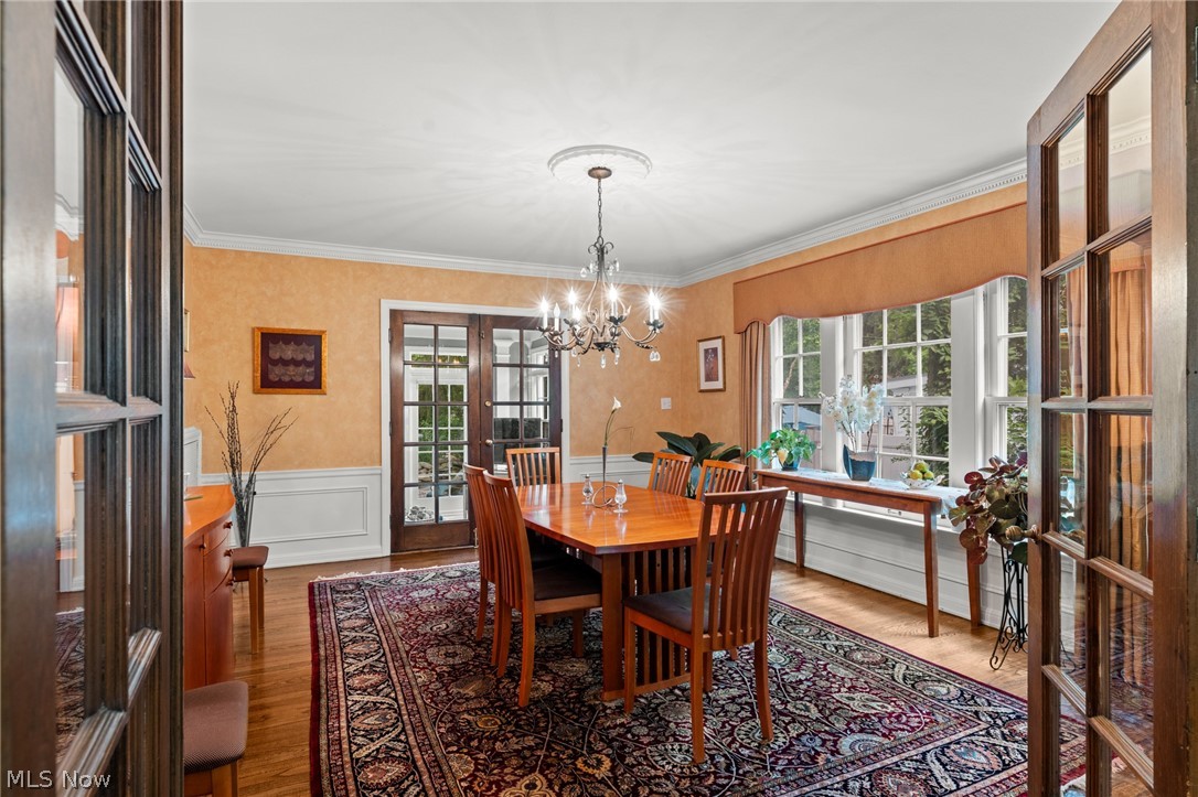 2686 Cranlyn Road Shaker Heights OH 44122