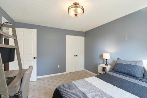 1545 Whitehall Drive Mogadore OH 44260