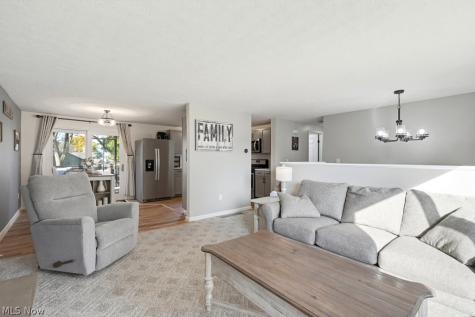 1545 Whitehall Drive Mogadore OH 44260