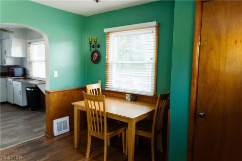 1424 Maple Street Barberton OH 44203