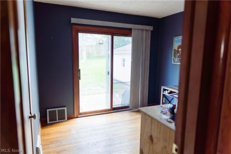 1424 Maple Street Barberton OH 44203