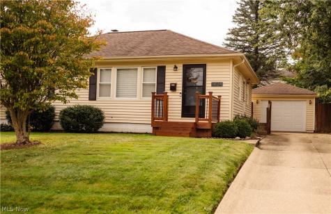 1424 Maple Street Barberton OH 44203