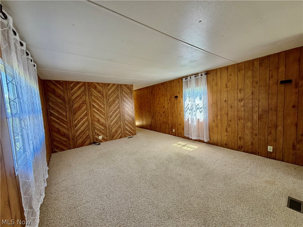 136 Northwest Street Flushing OH 43977