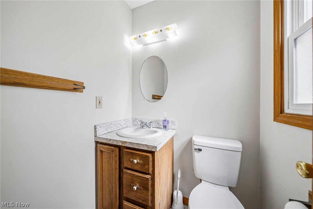 21790 Kennison Avenue Euclid OH 44123