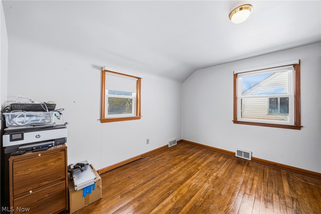 21790 Kennison Avenue Euclid OH 44123