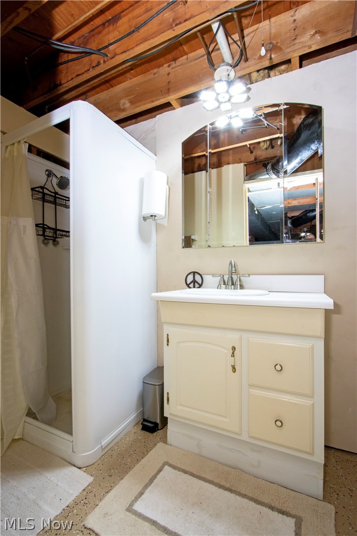 107 Youngs Terrace Loudonville OH 44842