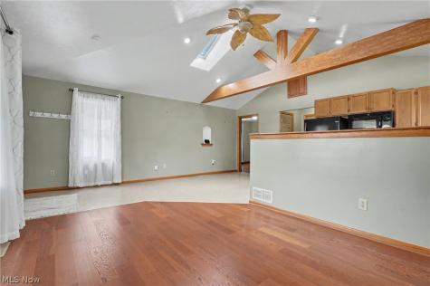 4937 Grove Avenue Norton OH 44203