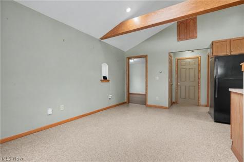 4937 Grove Avenue Norton OH 44203