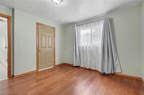 4937 Grove Avenue Norton OH 44203