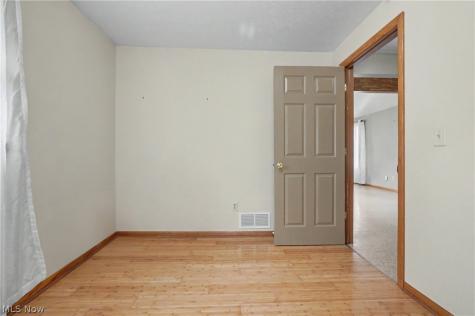 4937 Grove Avenue Norton OH 44203