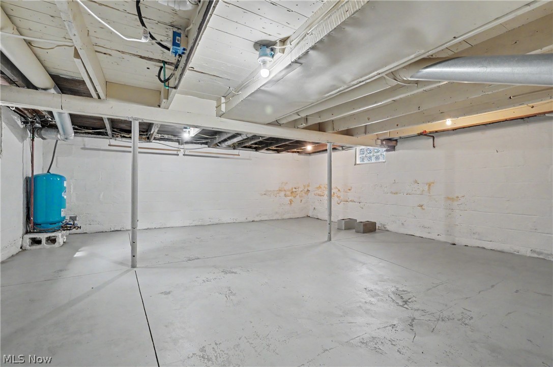 4937 Grove Avenue Norton OH 44203